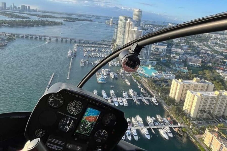 Fort Lauderdale: 20-Minute Helicopter Tour - Banyan Air Service and the vibe on arrival
