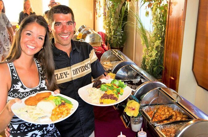 Key West Sunset Buffet Dinner Cruise with Open Bar and Live Music - Open Well Bar: What’s Included (and When to Pay for More)