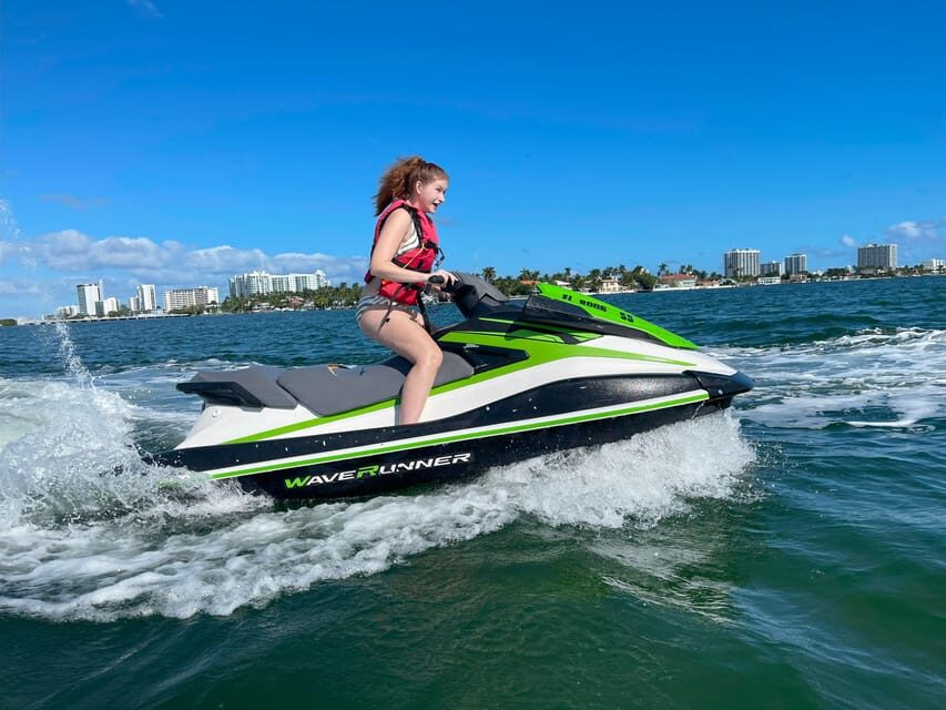 Miami Beach Jet Ski Rentals 1 Ski for 1 Person 60 Min - Your One-Person Jet Ski Session: Safety Briefing and Glide Time