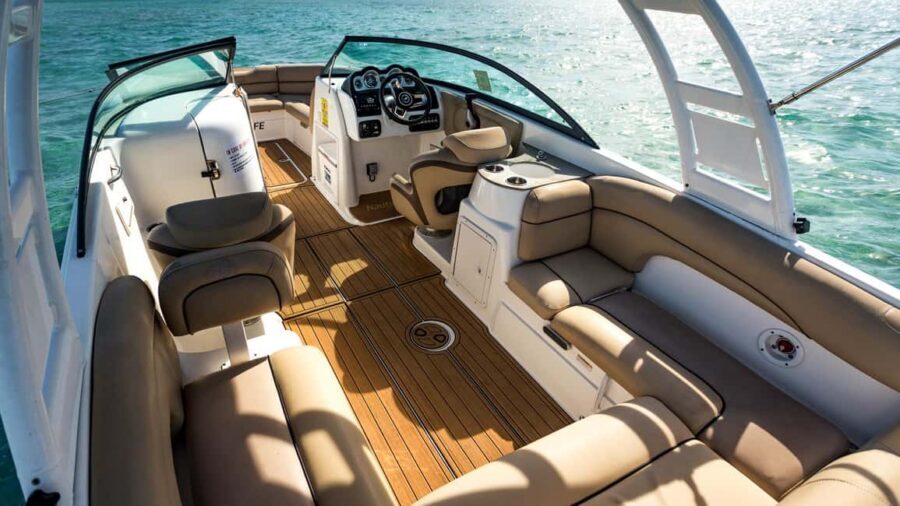 Miami: Celebrity Houses and Star Island Boat Tour - Entering the Miami waterfront at 2400 Collins Ave