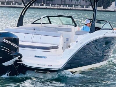 Miami: Guided Boat Tour with Champagne - Planning your “day vs night” choice around Miami’s two best moods