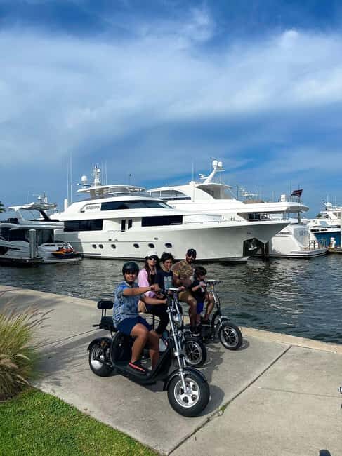 Naples Florida: Downtown Electric Moped Tour - Fun For All - Third Street South: the original downtown feel in a compact stop