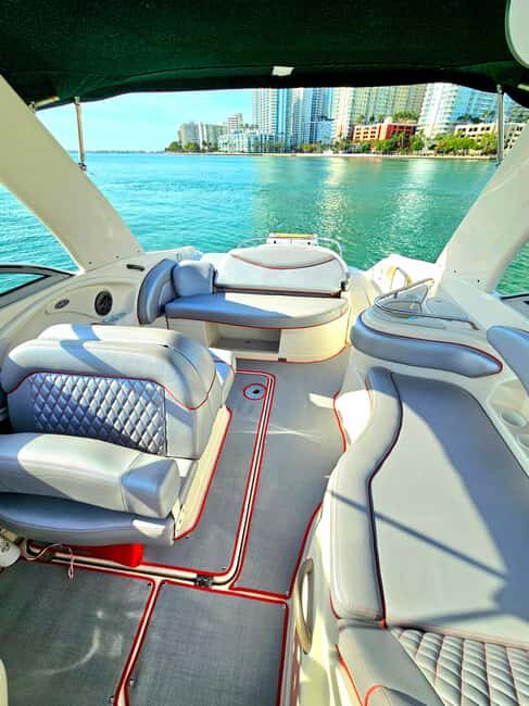 West Palm Beach: Private Boat Tour with a Captain - Port-side sightseeing: getting your bearings fast